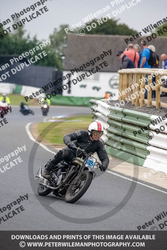 Vintage motorcycle club;eventdigitalimages;mallory park;mallory park trackday photographs;no limits trackdays;peter wileman photography;trackday digital images;trackday photos;vmcc festival 1000 bikes photographs